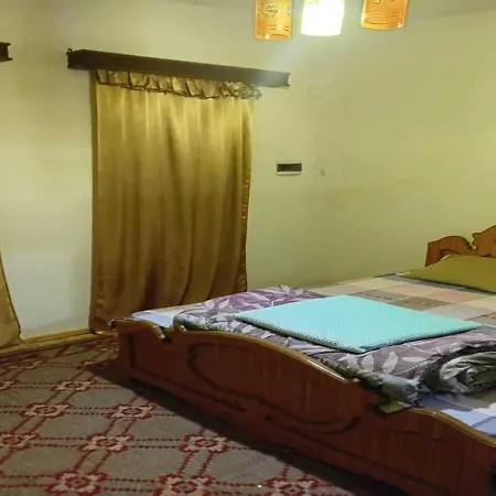 Businesses 2 Polisi i Vogel